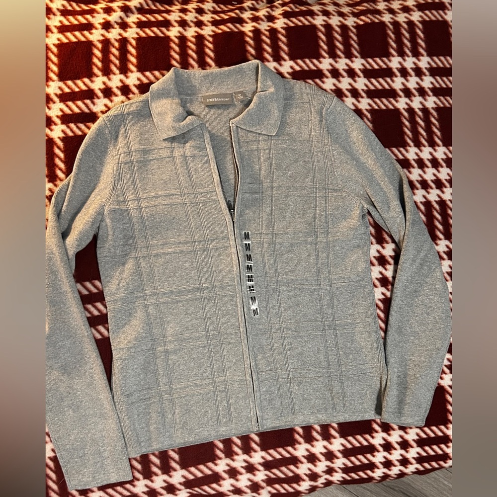 Women’s Croft & Barrow Heather Gray Knit Zip up Sweater Size M NWT - Picture 2 of 6